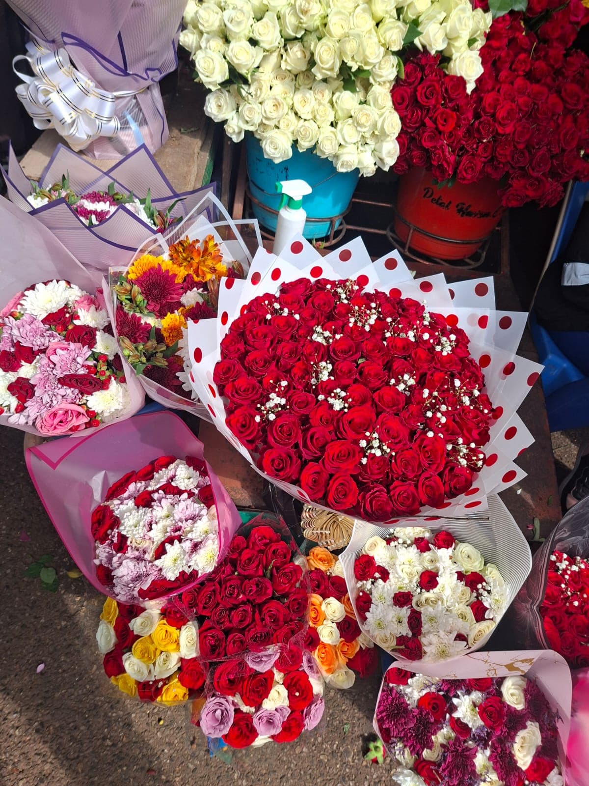 Cut Flowers (Assorted Seasonal)